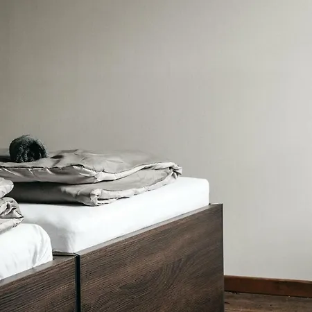 Apartment 511