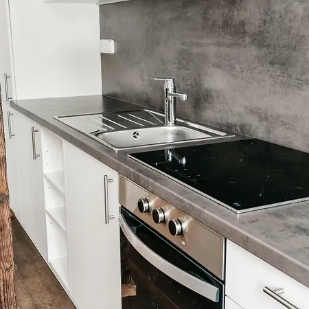 Apartment 511 *
